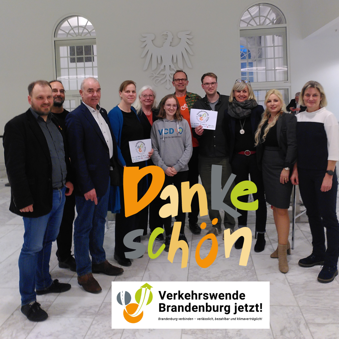 Das Bündnis Verkehrswende feiert die Verabschiedung des Brandenburgischen Mobilitätsgesetzes